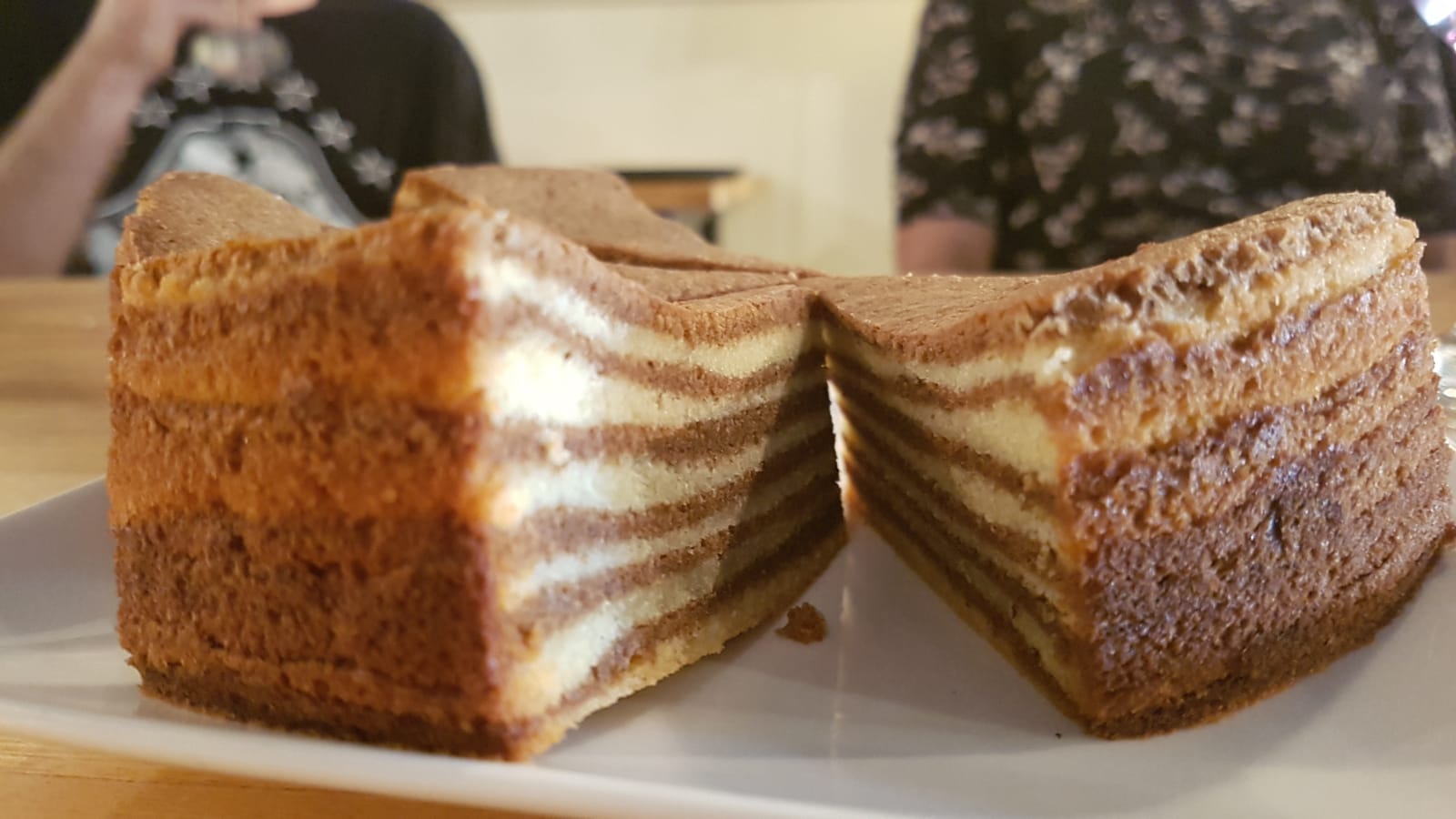 Spekkoek maken – de Kookstudio van Zwolle Spekkoek maken - de Kookstudio van Zwolle